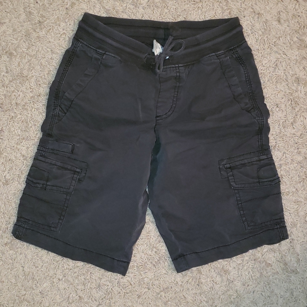 Grey urban pipeline boy shorts